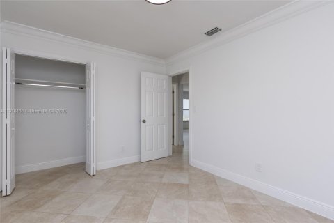 Casa en venta en Hollywood, Florida, 3 dormitorios, 152.92 m2 № 1972268 - foto 17