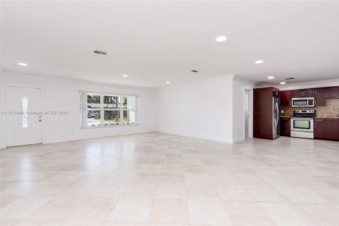 Casa en venta en Hollywood, Florida, 3 dormitorios, 152.92 m2 № 1972268 - foto 7