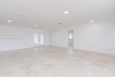 Casa en venta en Hollywood, Florida, 3 dormitorios, 152.92 m2 № 1972268 - foto 6