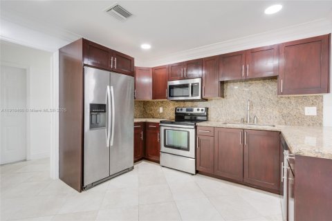 Casa en venta en Hollywood, Florida, 3 dormitorios, 152.92 m2 № 1972268 - foto 9