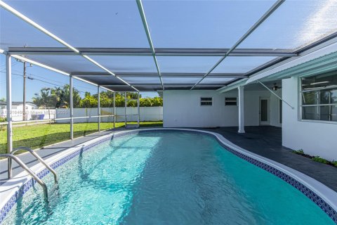 Casa en venta en Hollywood, Florida, 3 dormitorios, 152.92 m2 № 1972268 - foto 29