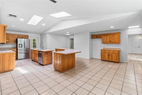 House in Kissimmee, Florida 4 bedrooms, 278.71 sq.m. № 2347101 - photo 19