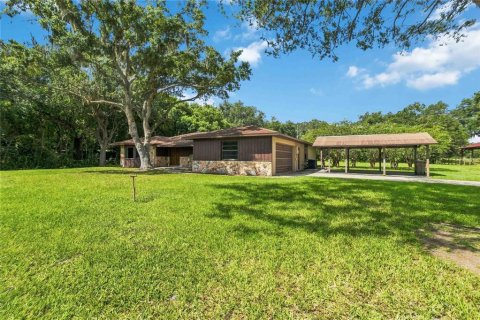 House in Kissimmee, Florida 4 bedrooms, 278.71 sq.m. № 2347101 - photo 4
