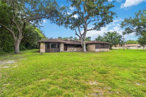 House in Kissimmee, Florida 4 bedrooms, 278.71 sq.m. № 2347101 - photo 3