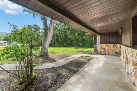 House in Kissimmee, Florida 4 bedrooms, 278.71 sq.m. № 2347101 - photo 7
