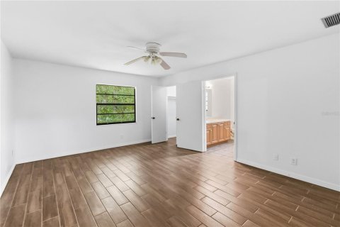 House in Kissimmee, Florida 4 bedrooms, 278.71 sq.m. № 2347101 - photo 29
