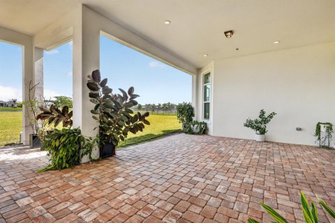 House in Jupiter, Florida 4 bedrooms, 373.47 sq.m. № 2173177 - photo 30