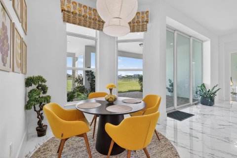 House in Jupiter, Florida 4 bedrooms, 373.47 sq.m. № 2173177 - photo 12