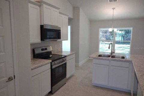 House in Ocala, Florida 4 bedrooms, 199.83 sq.m. № 1274878 - photo 6
