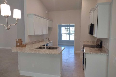 House in Ocala, Florida 4 bedrooms, 199.83 sq.m. № 1274878 - photo 7