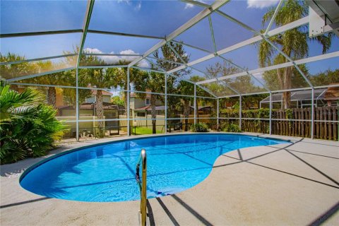 Casa en venta en Kissimmee, Florida, 3 dormitorios, 165.18 m2 № 1906630 - foto 2