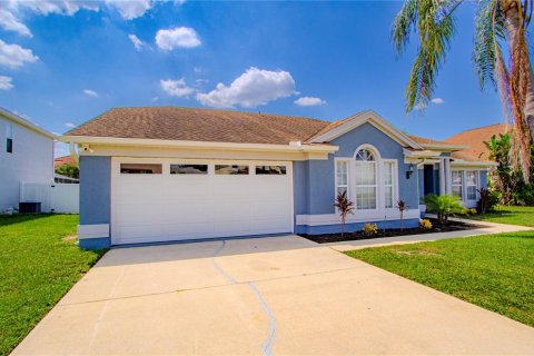 Casa en venta en Kissimmee, Florida, 3 dormitorios, 165.18 m2 № 1906630 - foto 25