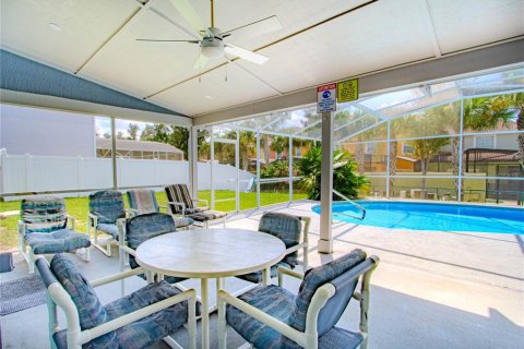 Casa en venta en Kissimmee, Florida, 3 dormitorios, 165.18 m2 № 1906630 - foto 22