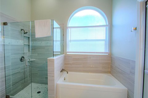 Casa en venta en Kissimmee, Florida, 3 dormitorios, 165.18 m2 № 1906630 - foto 15