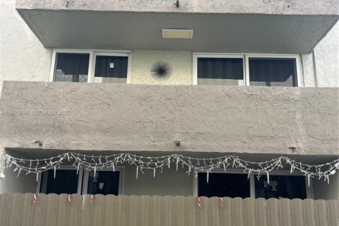 Купить кондоминиум в Хайалиа Гарденс, Флорида 3 спальни, 118.91м2, № 1987711 - фото 22