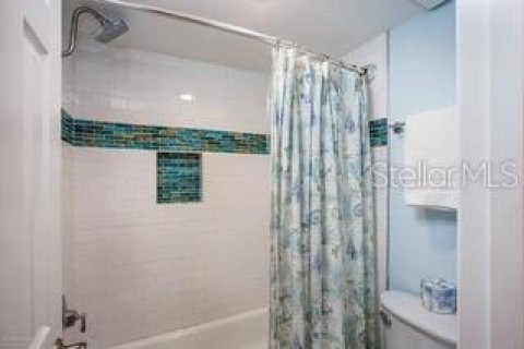 Condo in Sarasota, Florida, 2 bedrooms  № 1876474 - photo 10