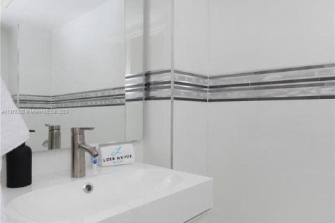 Copropriété à louer à Miami Beach, Floride: 1 chambre № 1936717 - photo 8