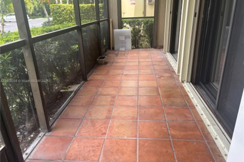Condominio en venta en Miami, Florida, 2 dormitorios, 80.82 m2 № 1745880 - foto 15