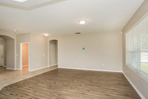 Villa ou maison à louer à Parrish, Floride: 3 chambres, 154.12 m2 № 2100270 - photo 3