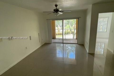 Снять в аренду кондоминиум в Уэст-Палм-Бич, Флорида 2 спальни, 86.03м2, № 1929655 - фото 4