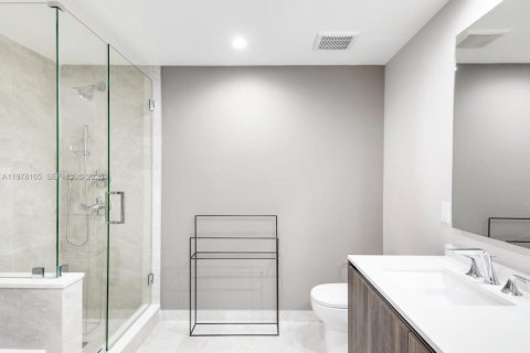 Condo in Miami, Florida, 1 bedroom № 2091286 - photo 20