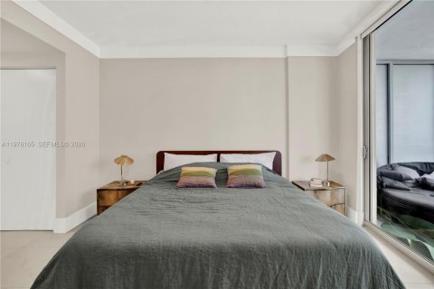 Condo in Miami, Florida, 1 bedroom № 2091286 - photo 18