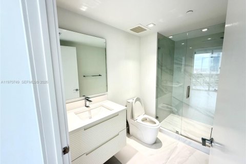 Condo in Hallandale Beach, Florida, 3 bedrooms  № 2053004 - photo 16