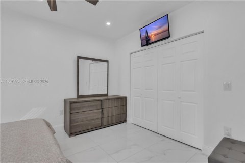 House in Homestead, Florida 4 bedrooms, 282.79 sq.m. № 1986767 - photo 22