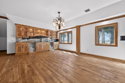 Villa ou maison à vendre à St. Lucie, Floride: 3 chambres, 325.16 m2 № 2262144 - photo 6