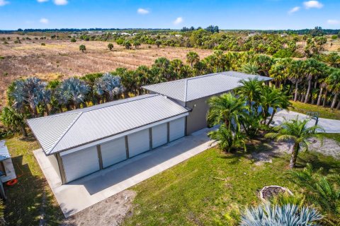 Villa ou maison à vendre à St. Lucie, Floride: 3 chambres, 325.16 m2 № 2262144 - photo 10