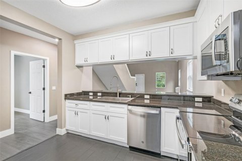 Купить виллу или дом в Клируотер, Флорида 6 комнат, 175.4м2, № 2215729 - фото 29