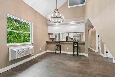 Купить виллу или дом в Клируотер, Флорида 6 комнат, 175.4м2, № 2215729 - фото 21
