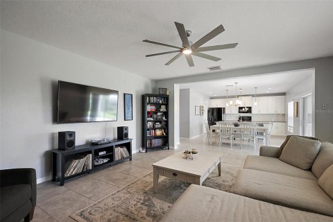 House in ARDMORE RESERVE in Minneola, Florida 4 bedrooms, 237.83 sq.m. № 1780763 - photo 15