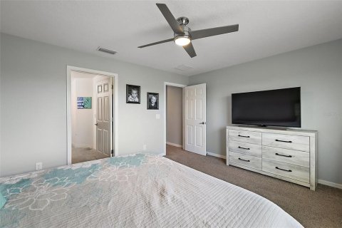 House in ARDMORE RESERVE in Minneola, Florida 4 bedrooms, 237.83 sq.m. № 1780763 - photo 17