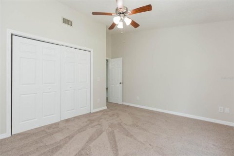 House in Zephyrhills, Florida 2 bedrooms, 138.98 sq.m. № 2393591 - photo 16
