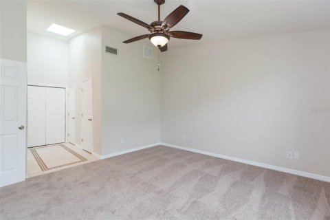 House in Zephyrhills, Florida 2 bedrooms, 138.98 sq.m. № 2393591 - photo 19