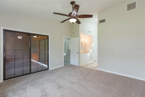 House in Zephyrhills, Florida 2 bedrooms, 138.98 sq.m. № 2393591 - photo 20