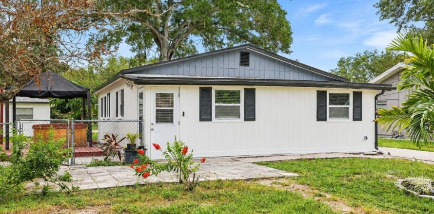 Villa ou maison à Largo, Floride 1 chambre, 47.57 m2 № 2413777