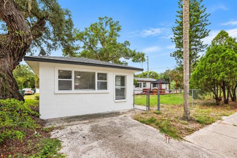 Villa ou maison à louer à Largo, Floride: 1 chambre, 47.57 m2 № 2413777 - photo 16