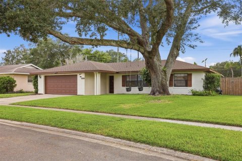 House in Orlando, Florida 4 bedrooms, 149.2 sq.m. № 2393503 - photo 4