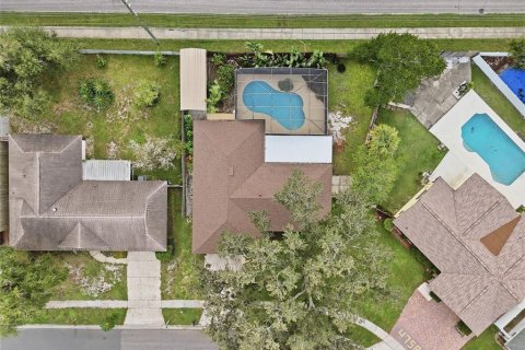 House in Orlando, Florida 4 bedrooms, 149.2 sq.m. № 2393503 - photo 3