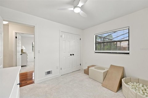 House in Orlando, Florida 4 bedrooms, 149.2 sq.m. № 2393503 - photo 26