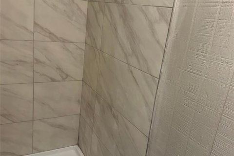 Снять в аренду квартиру в Брейдентон, Флорида 1 комната, 92.9м2, № 2277363 - фото 23