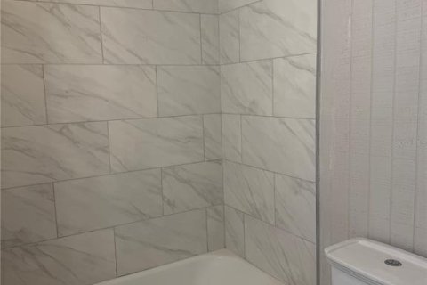Снять в аренду квартиру в Брейдентон, Флорида 1 комната, 92.9м2, № 2277363 - фото 19