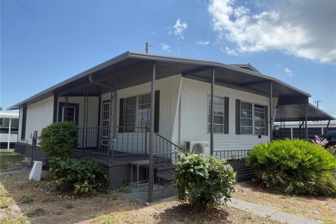 Apartment in Bradenton, Florida 3 bedrooms, 92.9 sq.m. № 2277363
