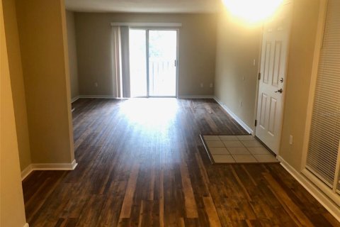 Condo in Gainesville, Florida, 2 bedrooms  № 1598452 - photo 6