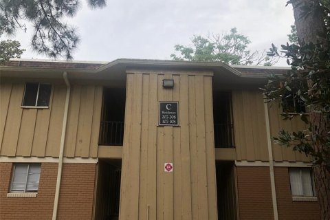 Condo in Gainesville, Florida, 2 bedrooms  № 1598452 - photo 1