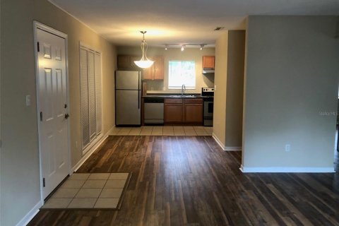 Condo in Gainesville, Florida, 2 bedrooms  № 1598452 - photo 4