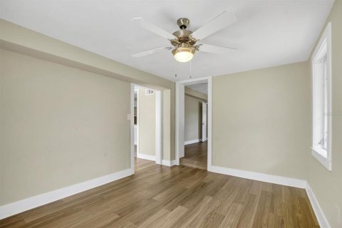 Casa en venta en Winter Haven, Florida, 3 dormitorios, 165.37 m2 № 1853965 - foto 24