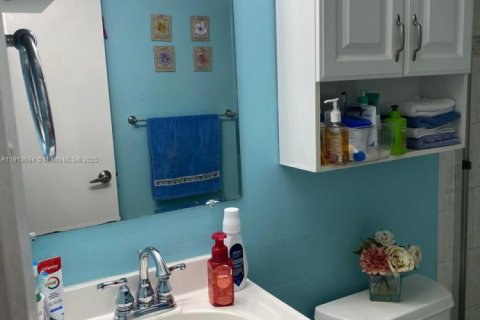 Купить таунхаус в Майами, Флорида 3 спальни, 145.39м2, № 2017009 - фото 19